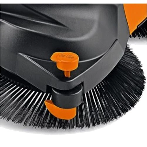 Balayeuse mécanique Stihl KG 770 2 Balayeuse mécanique Stihl KG 770 – Image 2