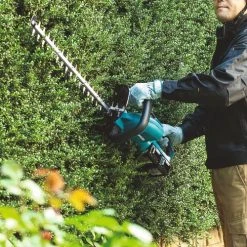 Taille-haie 36 V (2x18V) Makita Li-Ion 55 cm (sans batterie ni chargeur) - DUH551Z -Outil De Jardin Soldes Boutique AFD 153895