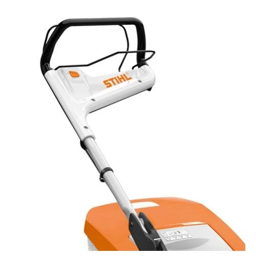 Tondeuse à gazon thermique tractée Stihl RM 650 T 173 cm³ 2 Tondeuse à gazon thermique tractée Stihl RM 650 T 173 cm³ – Image 2